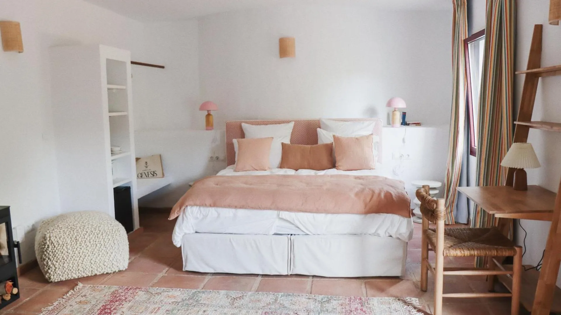 Cortijo Genesis Bed & Breakfast Gaucin